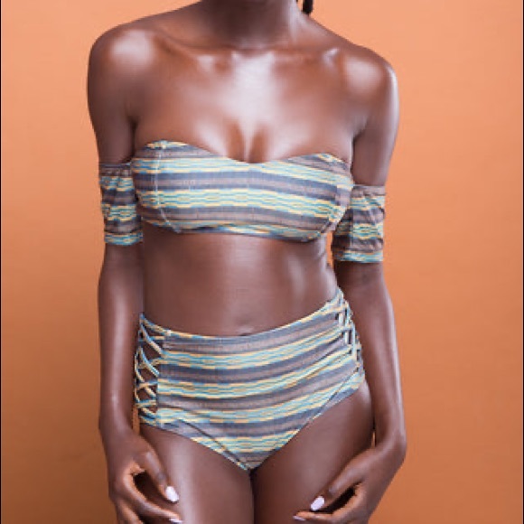 Ashanti Swimwear Bikini - Picture 3 of 9